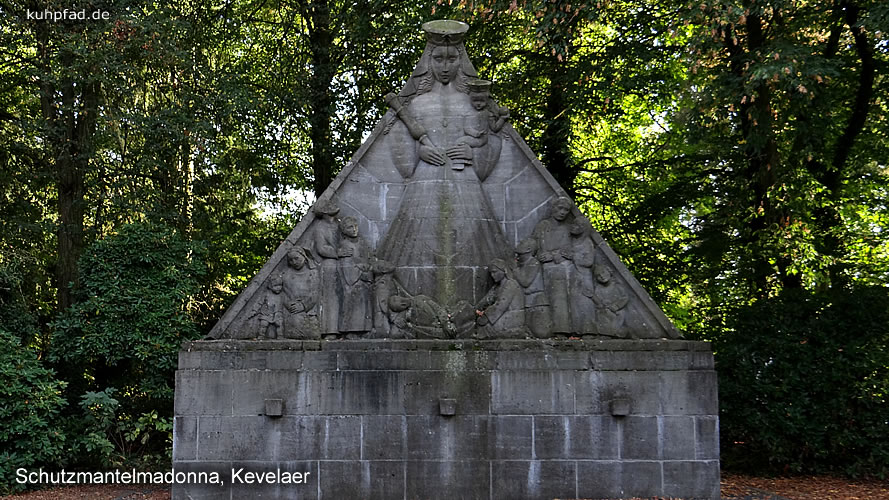 Schutzmantelmadonna Marienpark Kevelaer