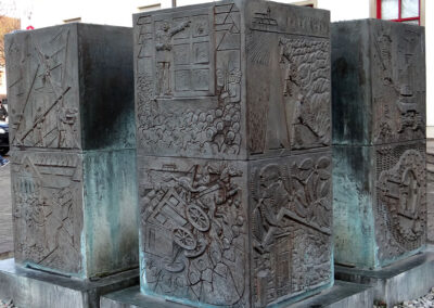 Geschichtsbrunnen Alpen