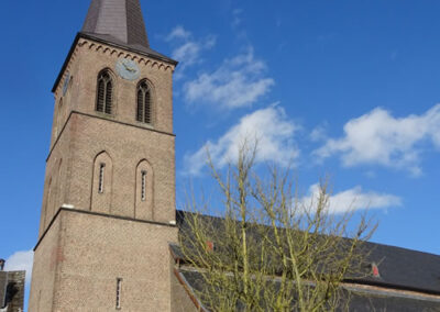 Kirche St. Mariä Himmelfahrt Bracht
