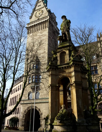 Rathaus und Mercatorbrunnen Duisburg