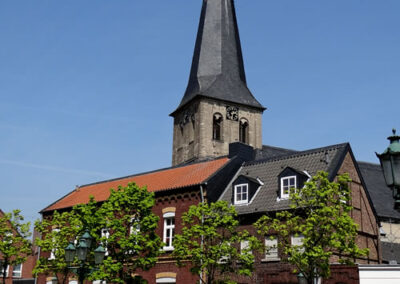 Grefrath Markt und Kirche
